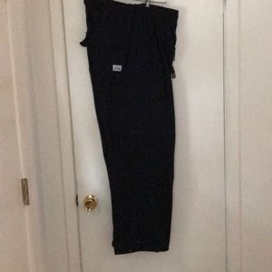 Men’s pro club cargo sweatpants.